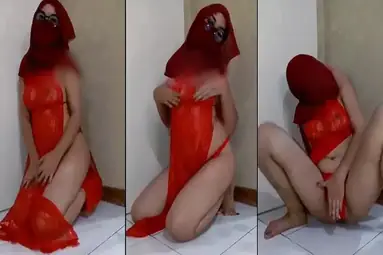 Rahmatina Hijab Cantik Pamer Tubuh Hot Live 2026